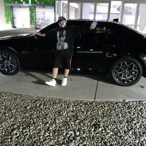 Meet your Posher, Juan